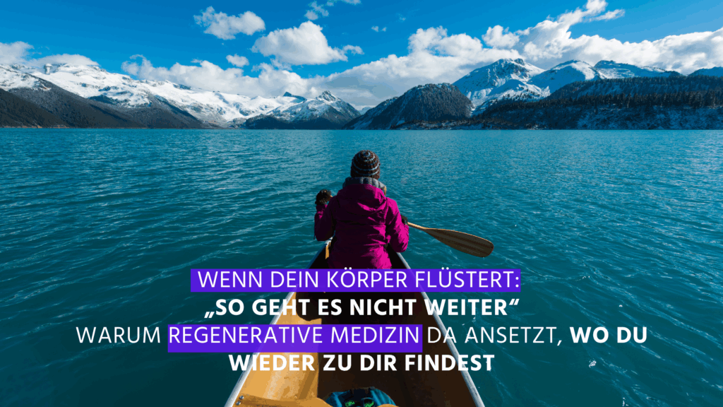 Frau in einem Boot auf einem See
